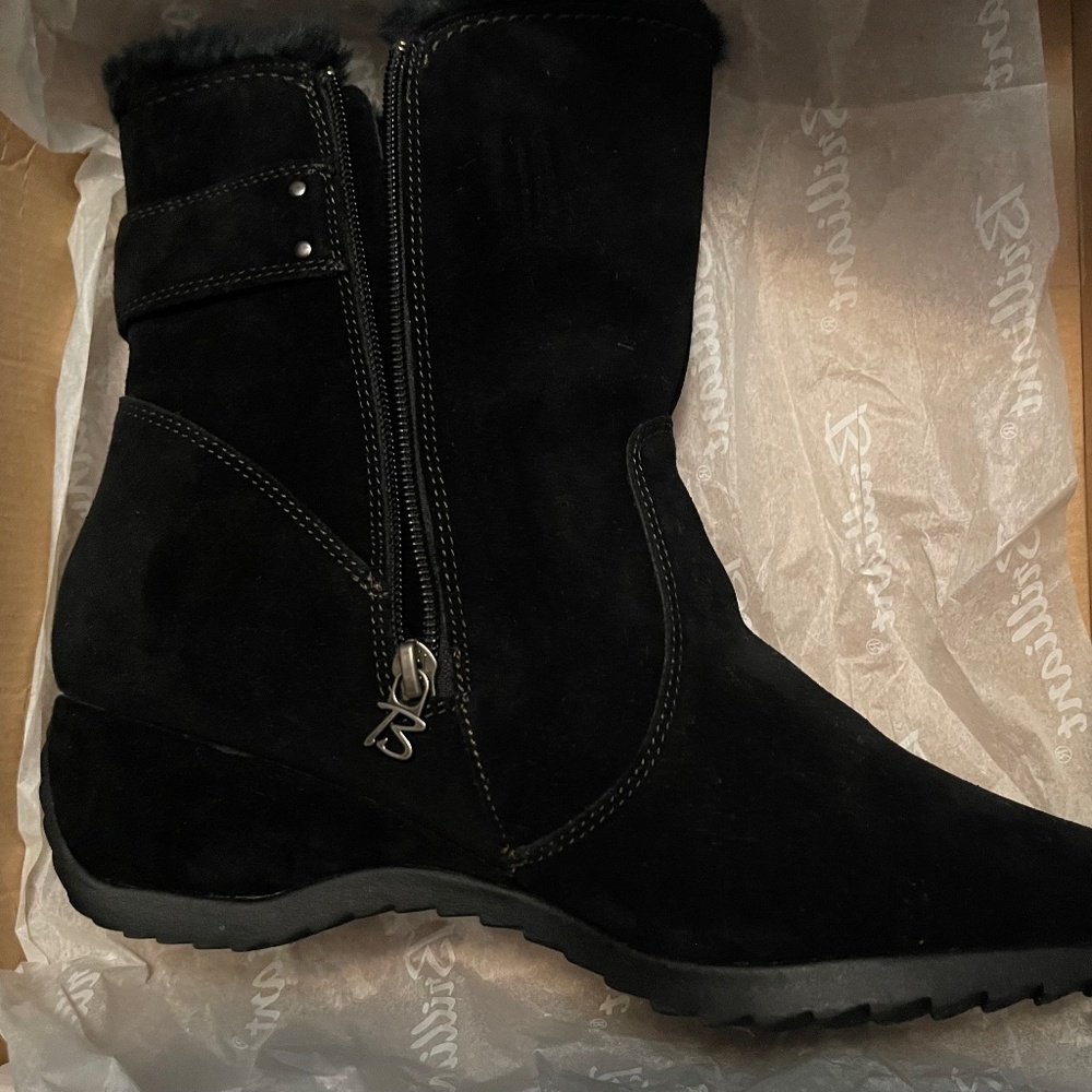 Brilliant Finer Fall & Winter Footwear women’s size 12